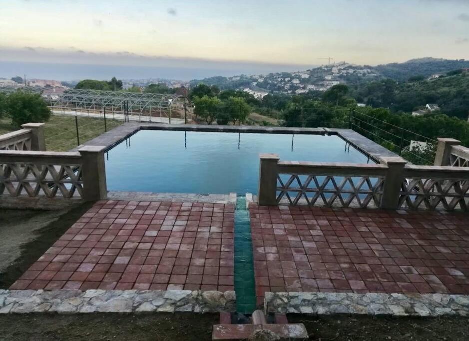 Designer Home With Pool Near Beach And Village アレーリャ エクステリア 写真