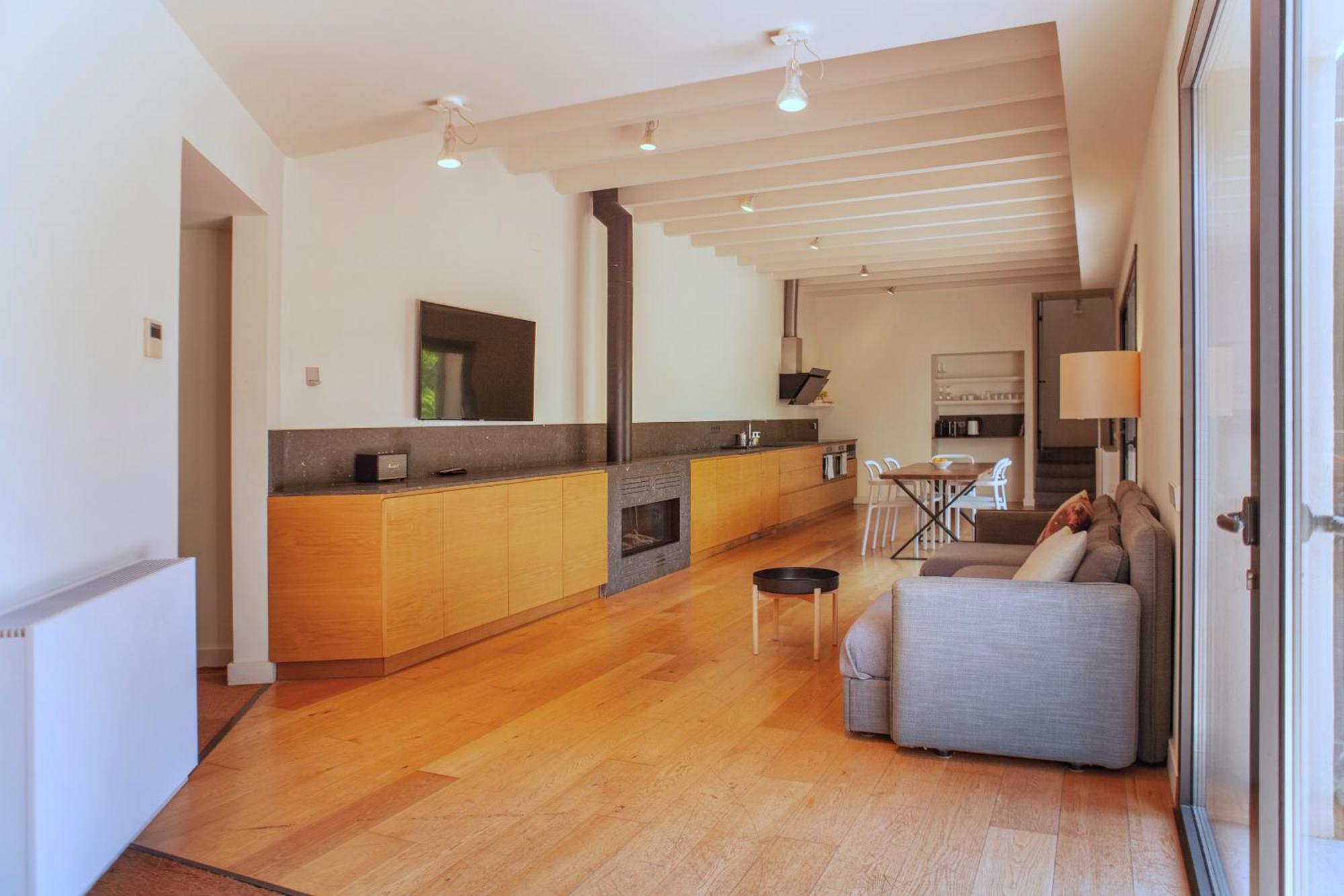 Designer Home With Pool Near Beach And Village アレーリャ エクステリア 写真