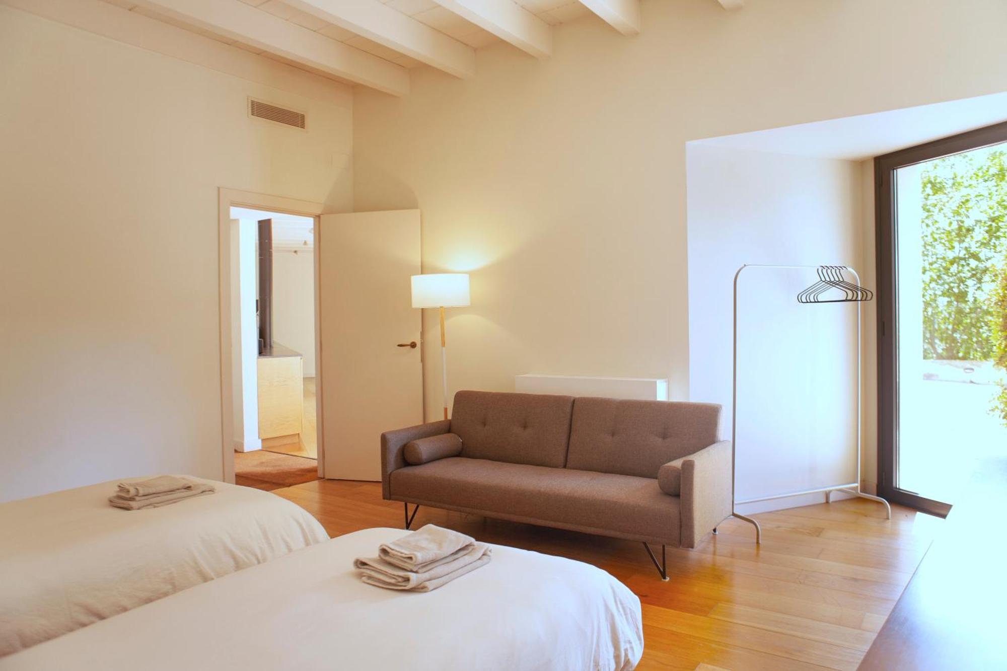 Designer Home With Pool Near Beach And Village アレーリャ エクステリア 写真